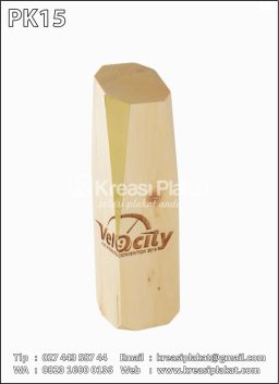 Contoh Plakat Kayu Eksklusif Velocity
