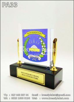 Plakat Pen Holder Bhay...