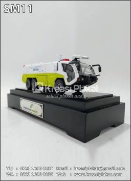 Miniatur Mobil Pemadam...