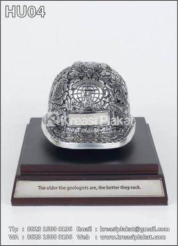 Souvenir Helm Ukir Tam...