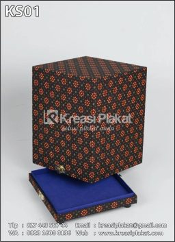 Kotak Box Batik | Kota...
