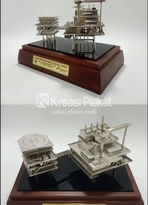 You are currently viewing Jenis Alat Berat yang Cocok Menjadi Souvenir Miniatur