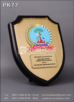 Plakat Kayu Kenang Ken...