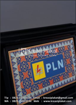 Plakat Kayu Motif PLN