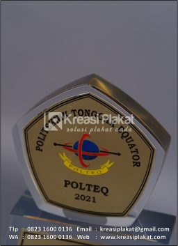 Plakat Wisuda Poli...