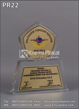 Plakat Wisuda Poli...