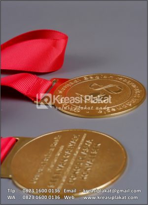 Custom Medali Penghargaan