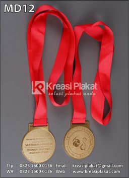 Custom Medali Pengharg...