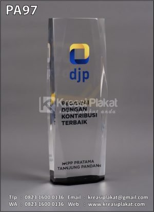 Plakat Akrilik Penghargaan DJP