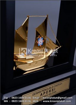 Plakat Frame Kayu APER...