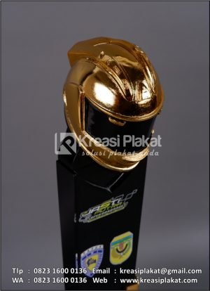 Piala Penghargaan Jast...