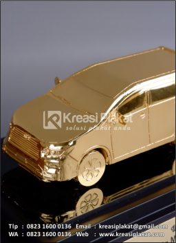 Souvenir Miniatur Toyo...