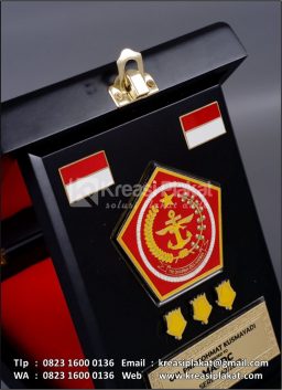 Plakat Kayu Penghargaa...