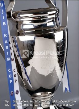 Piala Bergilir Mujib K...