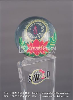 Piala Juara Umum Swayemvara Widya Iswara Dharma