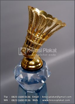 Piala Juara Turnamen Badminton PT MHU