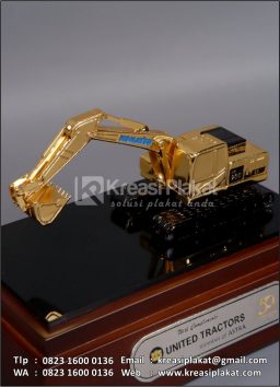 Souvenir Miniatur Unit...