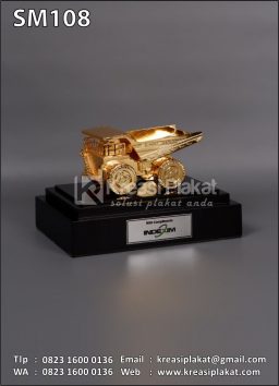 Souvenir Miniatur Dump...