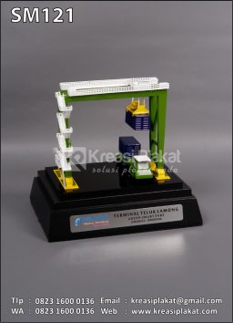 Souvenir Miniatur Term...