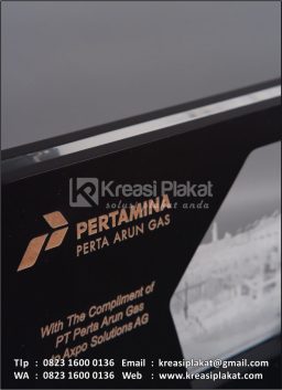 Plakat Kayu Pertamina ...