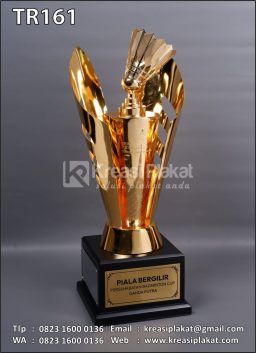 Piala Bergilir Persaha...