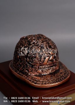 Souvenir Helm Ukir Pertamina EP Zona 7 Subang Field