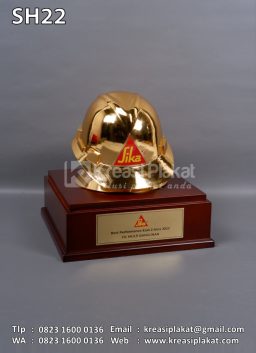 Souvenir Helm Sika