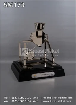 Souvenir Miniatur Mesin Milling Cocoa Land Bali