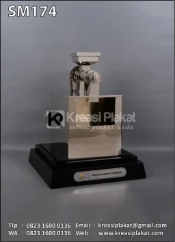 Souvenir Miniatur Mesin Grinding