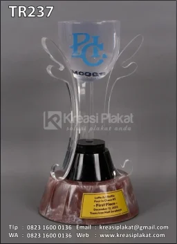 Piala Juara 1 Latte Art Battle Pour in Chaos