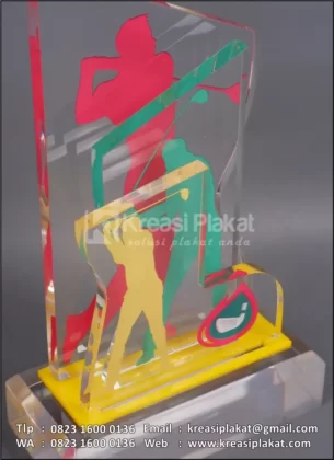 Detail Plakat Akrilik Lapis LNG Golf