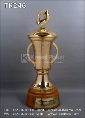 Piala Juara Umum G...