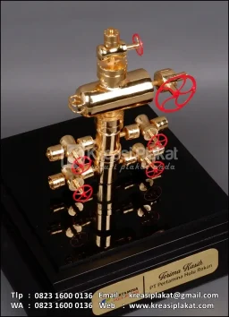 Souvenir Miniatur Wellhead Pertamina Hulu Rokan