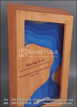 Plakat Kayu Marina Lee...