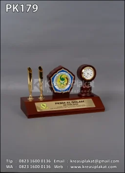 Plakat Kayu Jam Pen Holder Yayasan Uswatun Hasanah Bekasi