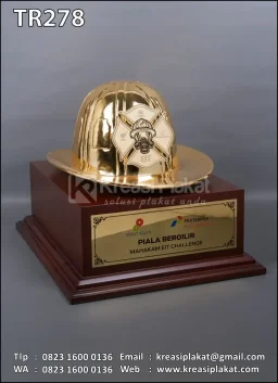 Piala Bergilir Mahakam EIT Challenge
