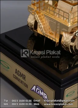 Souvenir Miniatur Excavator & Dump Truck PT Kalimantan Prima Persada