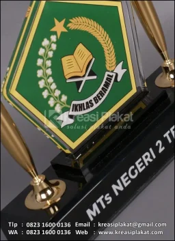 Plakat Akrilik Pen Holder MTs Negeri 2 Tegal