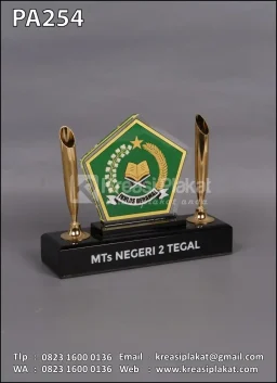 Plakat Akrilik Pen Holder MTs Negeri 2 Tegal