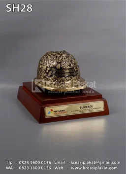 Helm Ukir Pertamin...