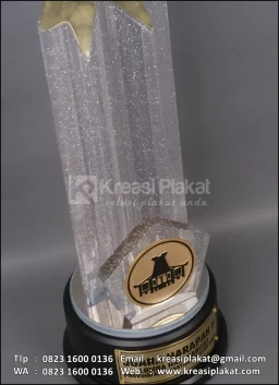 Piala Juara Harapan Lomba Hari Habitat