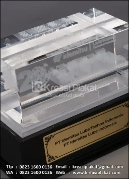 Plakat Kristal 20th PT Idemitsu Lube Indonesia