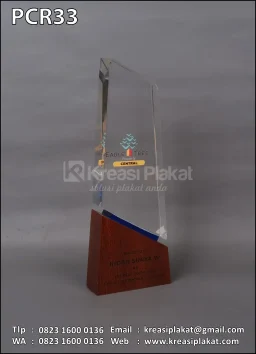 Plakat Kristal The Best Agent Eagle Tree Property