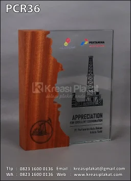 Plakat Kristal Apresiasi Pertamina Hulu Rokan