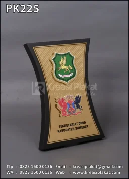 Plakat Kayu Sekretaria...