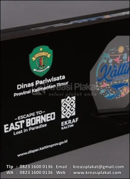 Plakat Kayu Akrilik Di...