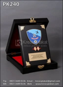 Plakat Kayu Box Sathar...