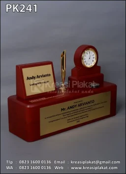Plakat Kayu Pen Holder Pertamina Marine Engineering