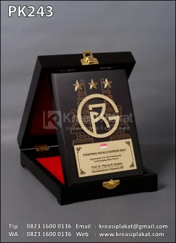 Plakat Kayu Box Pi...