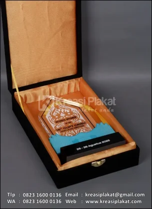 Box Plakat Akrilik Keynote Speaker CUPT CRISU High Level Meeting